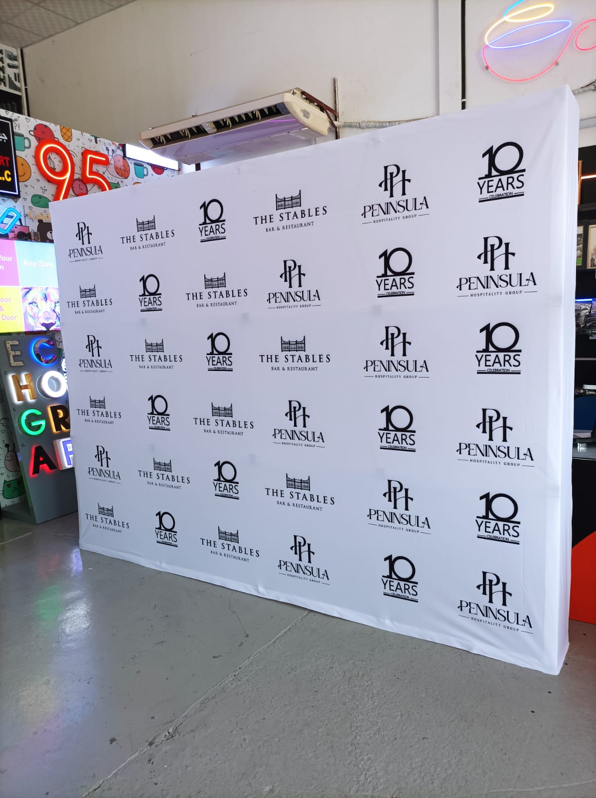 1 Velcro Popup Backdrop - 3x3m, Easy Setup Display