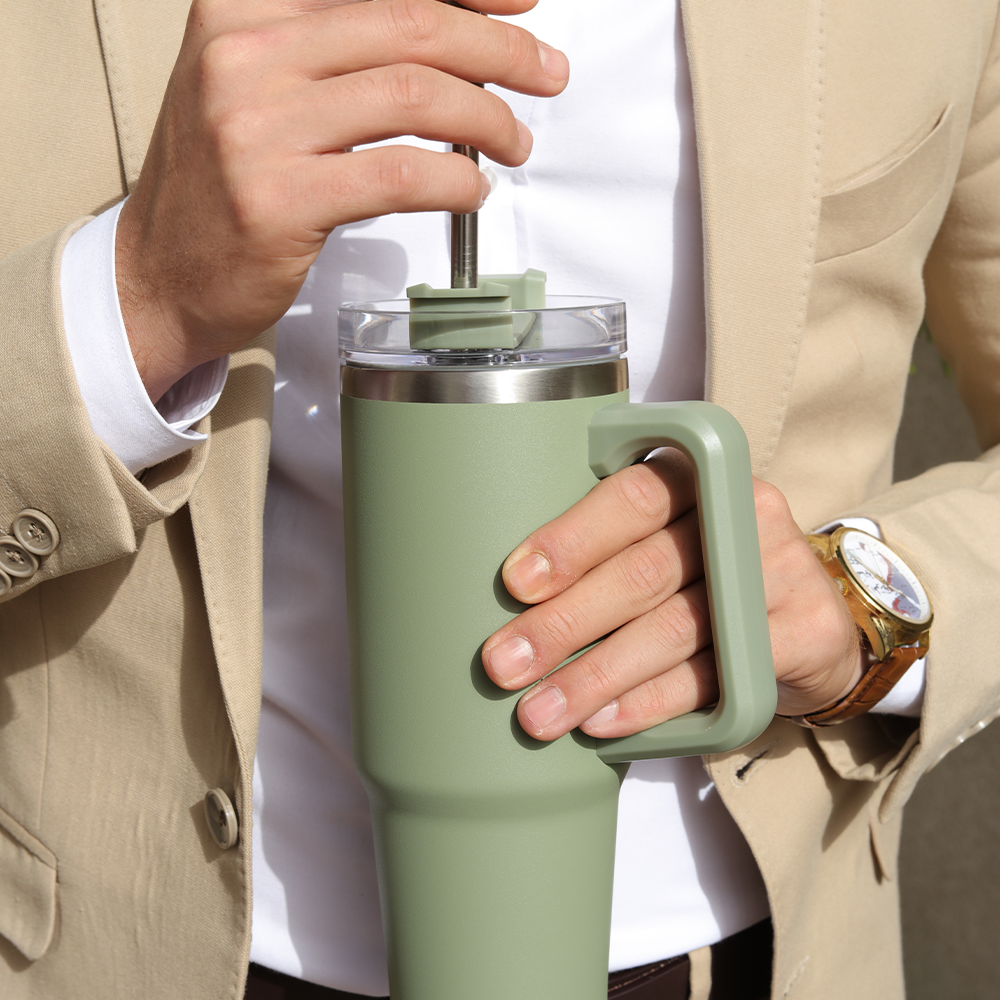 Megaflask — Versatile 900ml