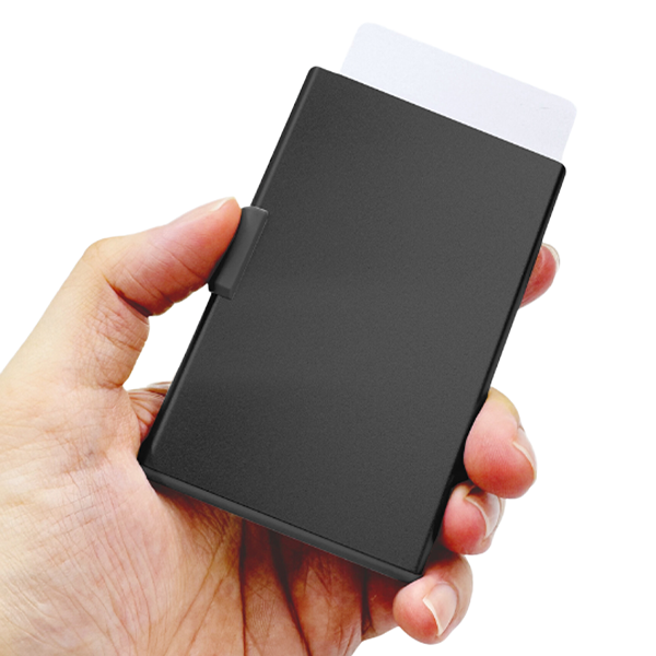 Slim Card — RFID & NFC Blocking Magnetic Aluminium Card Holder