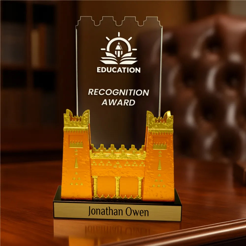 Castle Design Crystal Award in Black Presentation Box