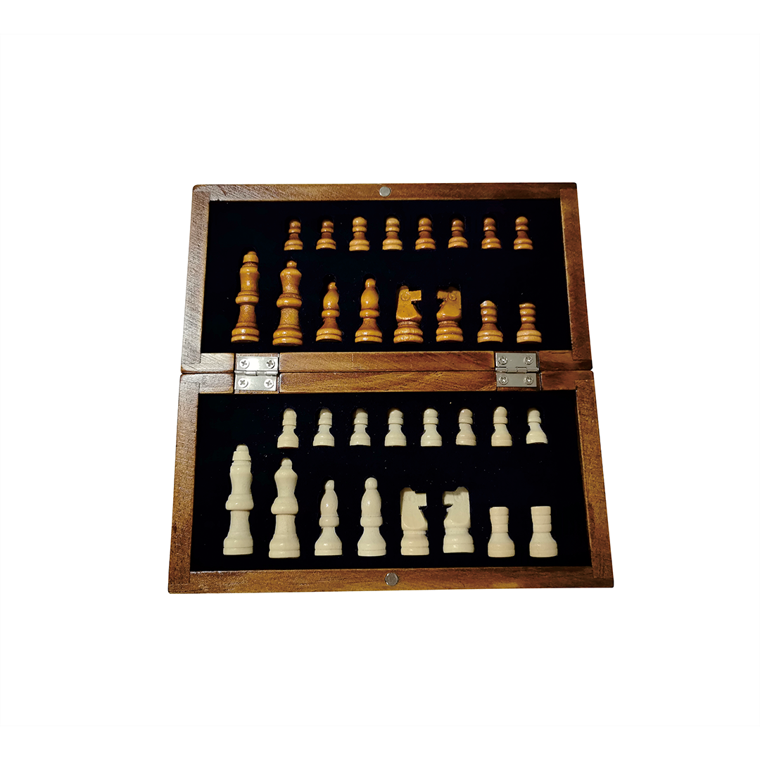 Chess Board — Compact Wooden Chess Set
