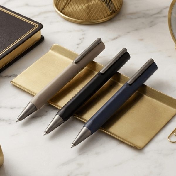 Trivio — Triangle Barrel Metal Pen with Mirror