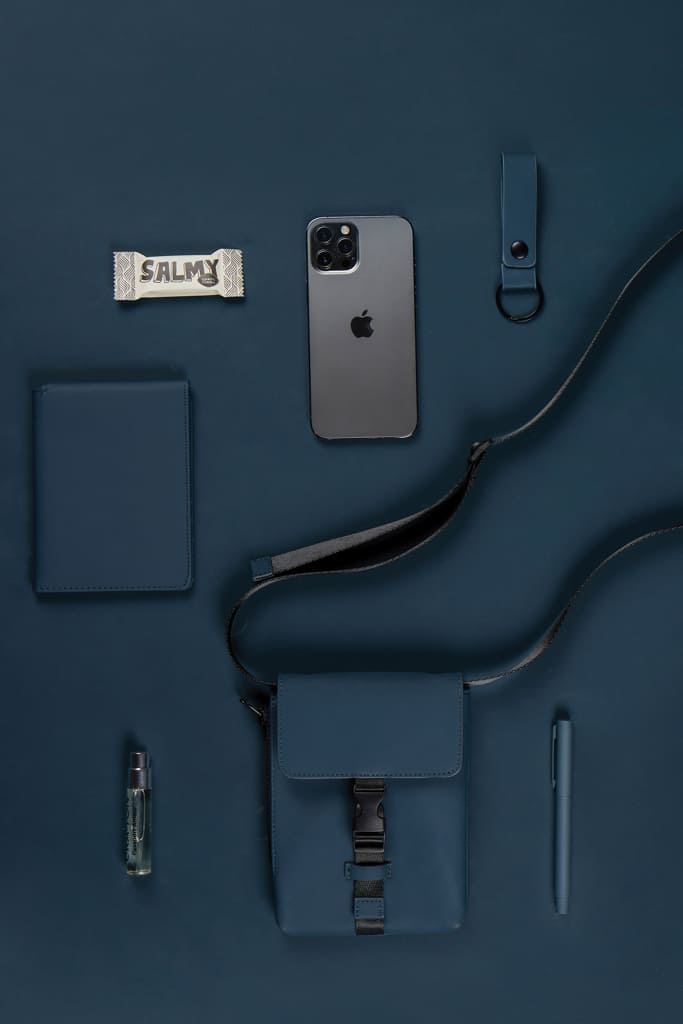 VINGA Baltimore RCS essentials sling bag - Navy