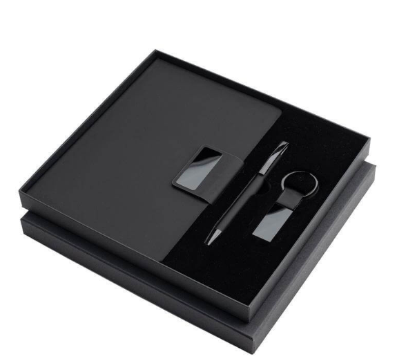 REGENT - Giftology Set of Notebook, Keychain and Pen - Black