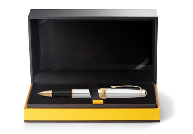 Cross Bailey™ Medalist® with 23KT Gold Plated Appointments Selectip Rollerball Pen