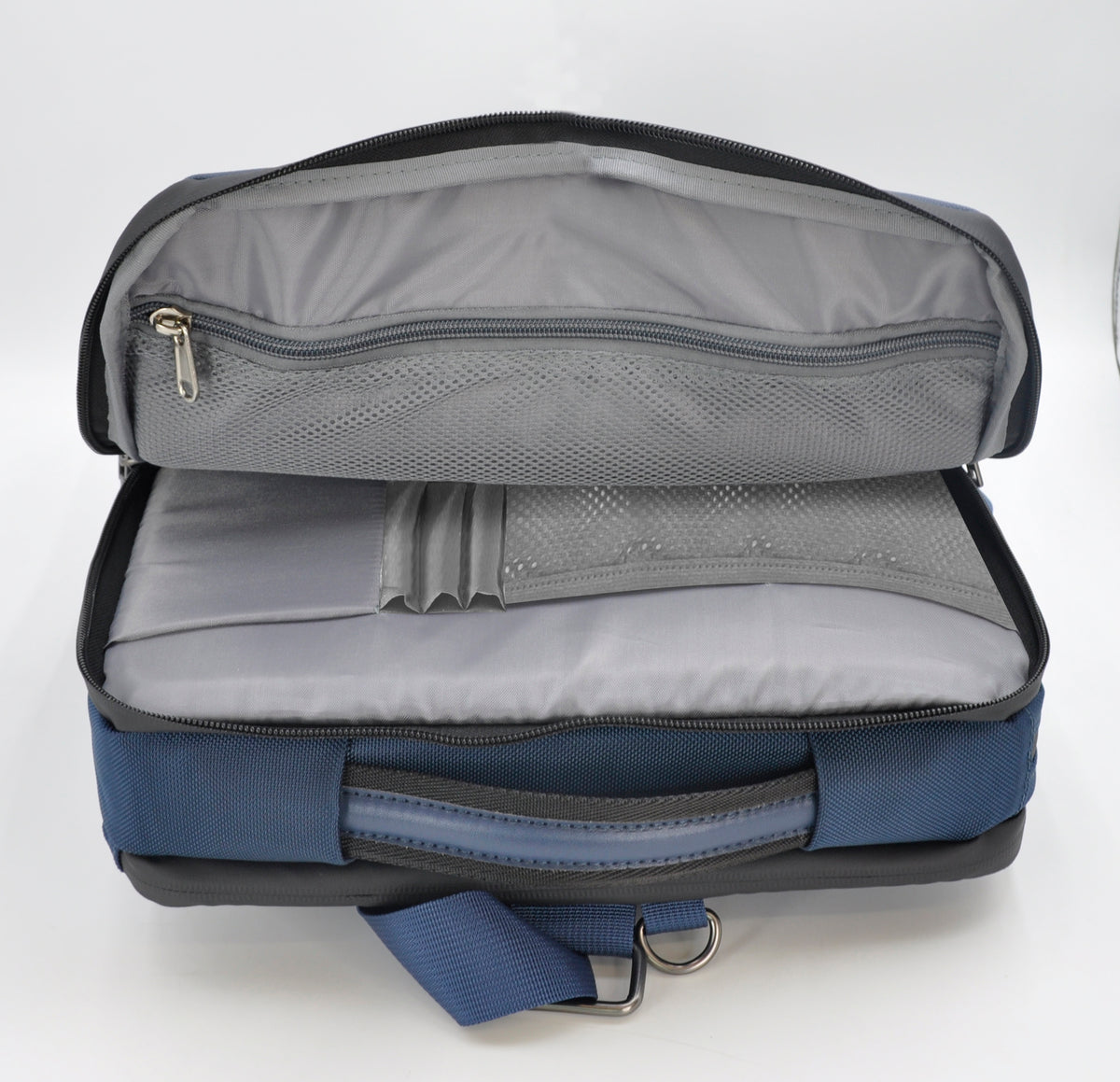 O-AlphaBag — Stylish 3-in-1 Travel Bag