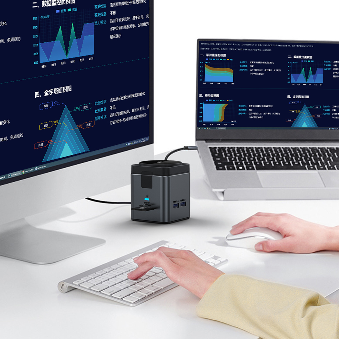 8N1 Hub — Gunmetal Multi-Port Charging Hub