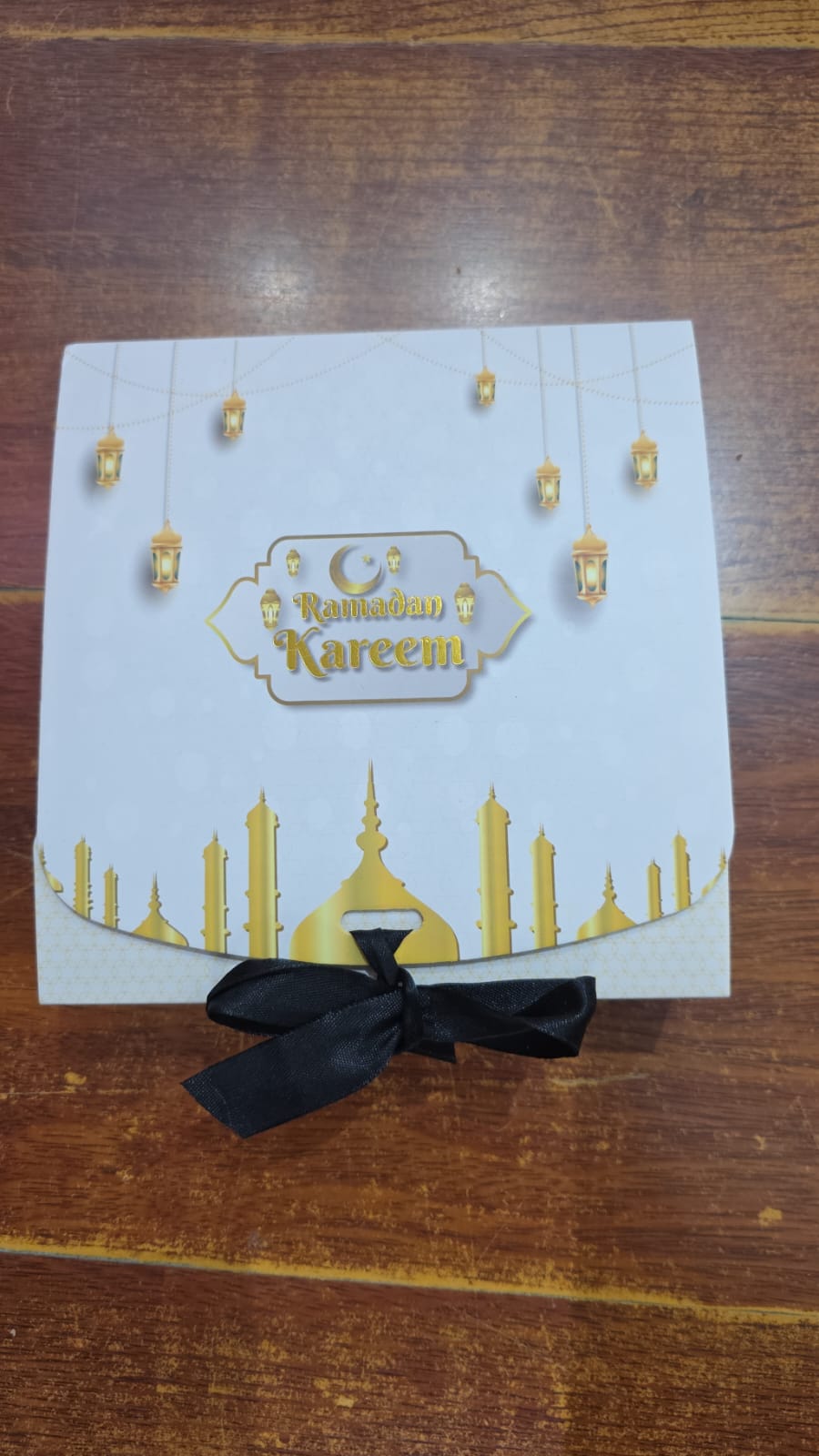 50 pcs Ramadan Boxes with Gold Foil - Large