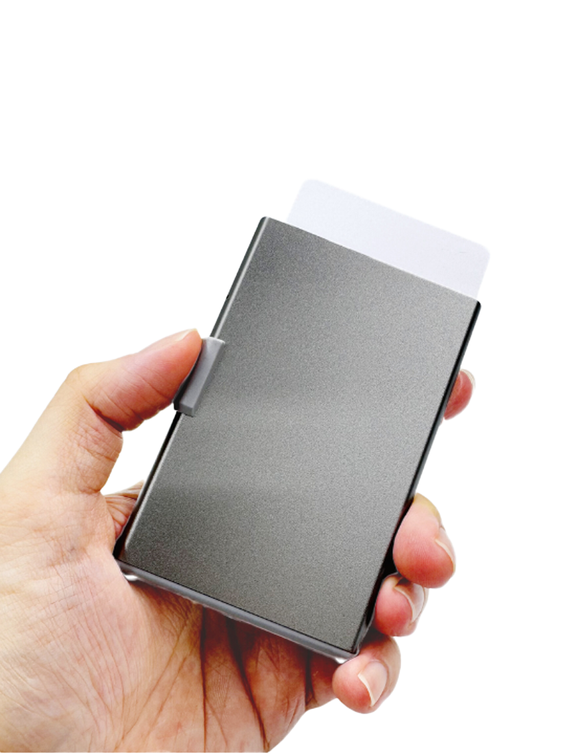 Slim Card — RFID & NFC Blocking Magnetic Aluminium Card Holder