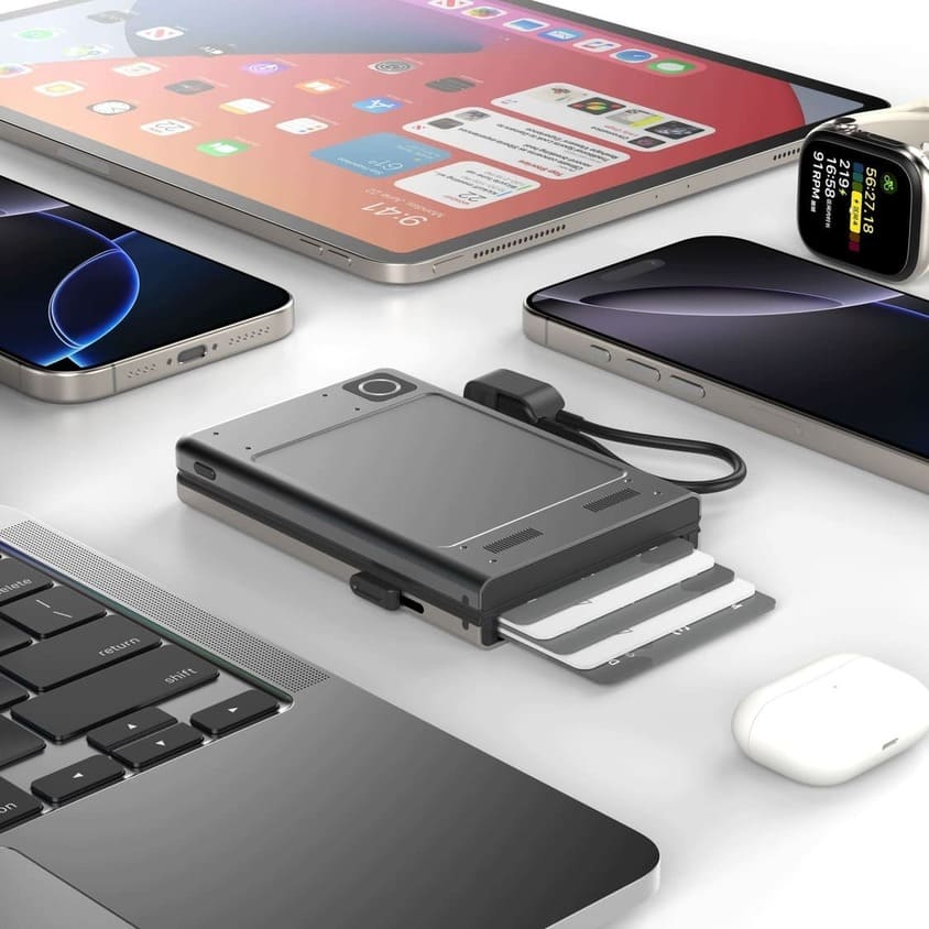 AREZZO - @memorii 5000mAh 3-in-1 Card Holder Powerbank — view 13 — MaxPrint Dubai