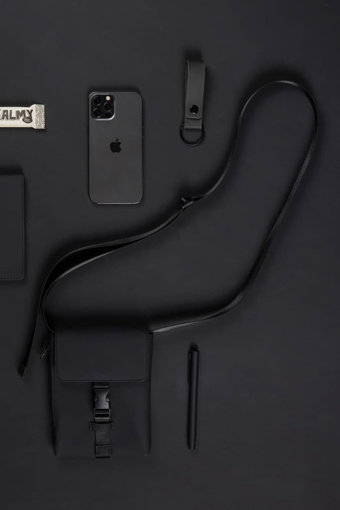 VINGA Baltimore RCS essentials sling bag - Black