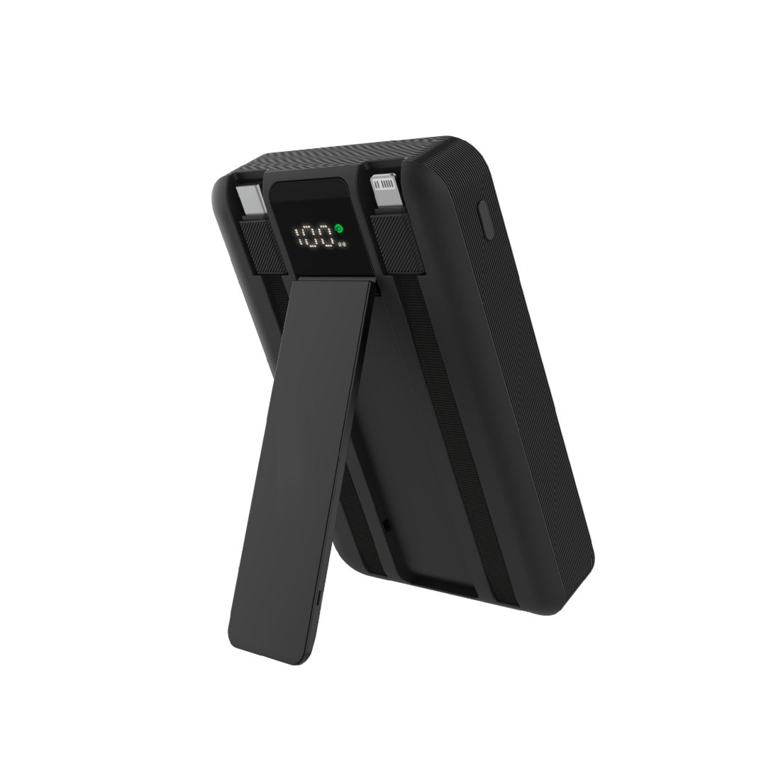 Solaro @memorii 10000 mAh all-in-one wireless powerbank in black