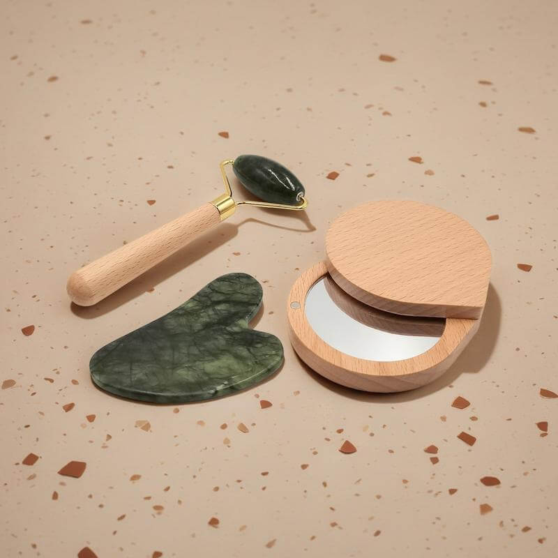 LUNA - Set of Jade Face Roller, Guasha and Mirror — view 8 — MaxPrint Dubai