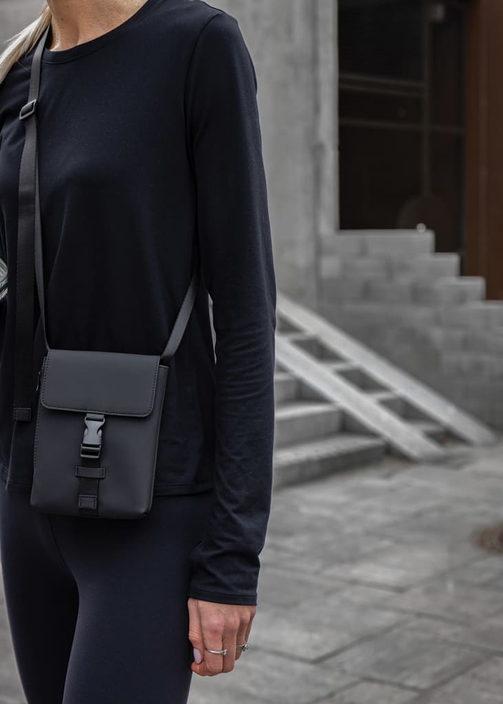 VINGA Baltimore RCS essentials sling bag - Black