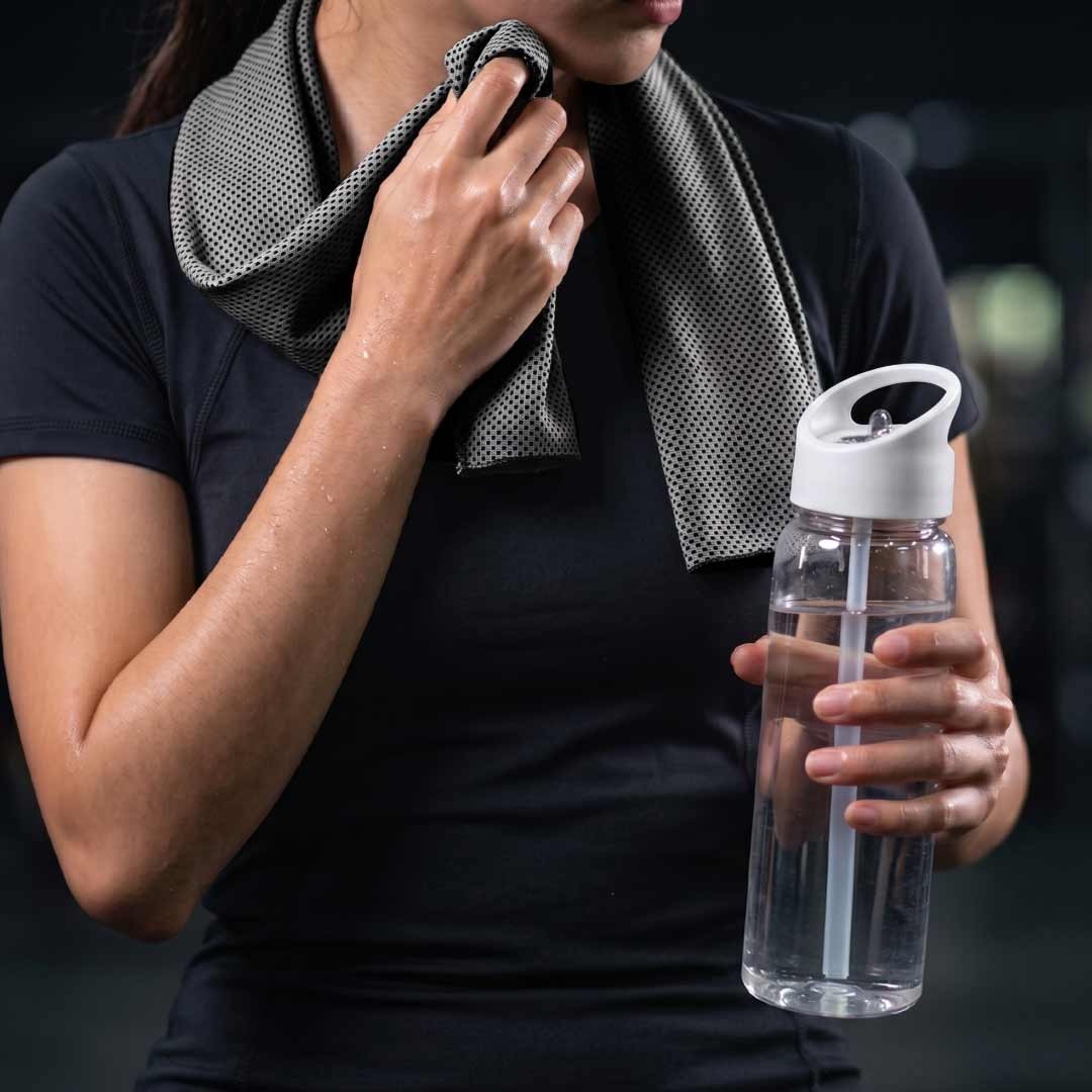 DEVON - Giftology RPET Cooling Towel in RPET Bottle 800 ml - White — view 5 — MaxPrint Dubai