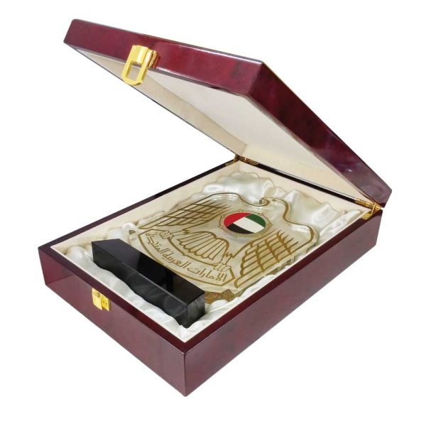 50 UAE Falcon Crystal CR-10