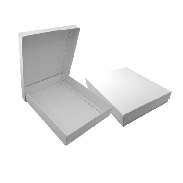 1 White Packaging Box
